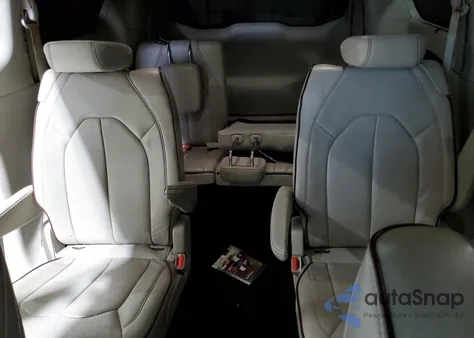 2017 Chrysler Pacifica Limited from USA, damaged, VIN 2C4RC1GG0HR507439